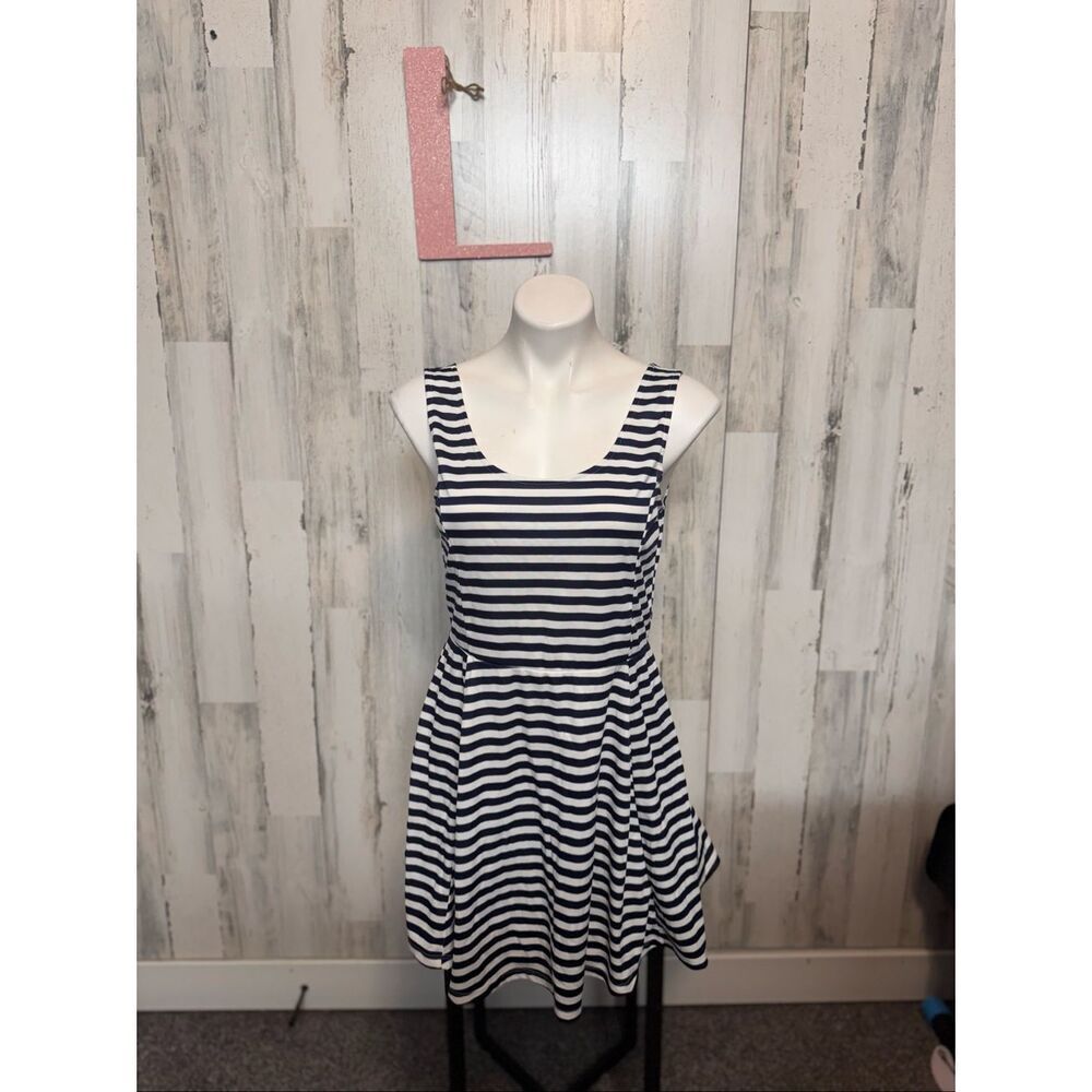 H&M Navy White Striped Skater Dress Women’s Large Sleeveless Fit & Flare Casual